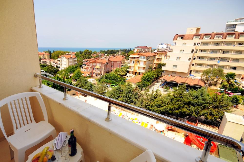 סייד Sunbeach Hill Hotel מראה חיצוני תמונה
