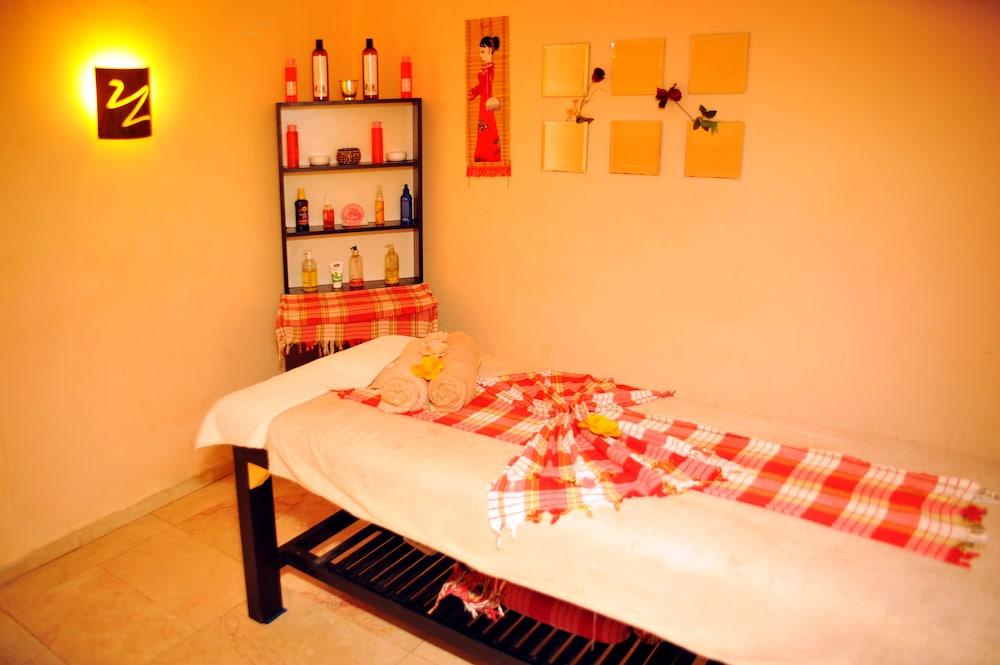 סייד Sunbeach Hill Hotel מראה חיצוני תמונה